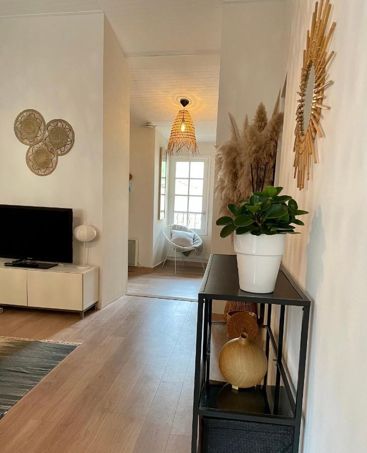 Appartement Aux Pieds Du Palais Des Papes. Avignon Buitenkant foto